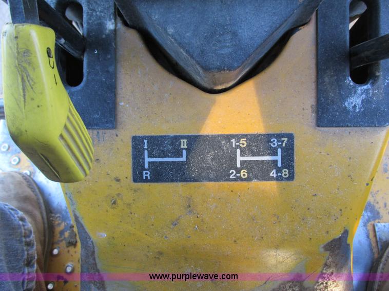 image for item G8946 John Deere 2155 tractor