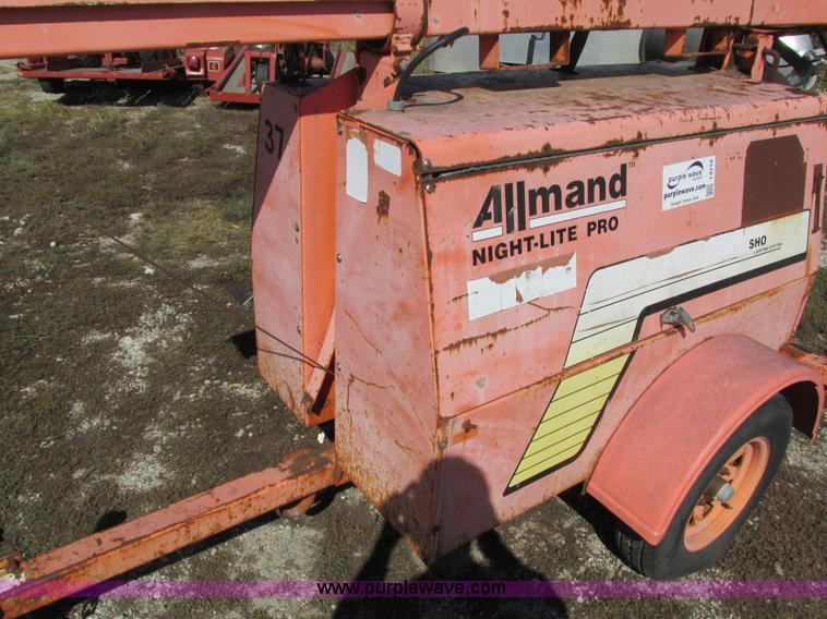 image for item I4219 Allmand Night-Lite Pro light tower