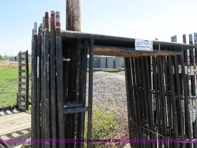 image for item I4221 Granite Industries scaffolding