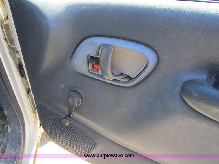 image for item I4224 1995 Chevrolet Suburban K2500 SUV