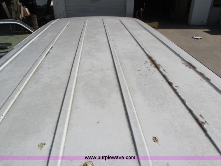 image for item I4224 1995 Chevrolet Suburban K2500 SUV