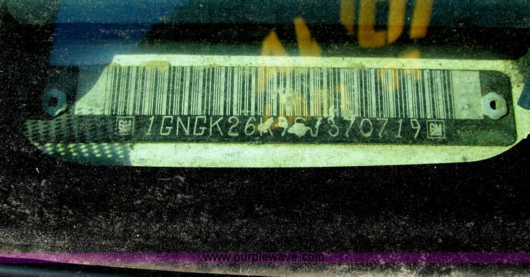 image for item I4224 1995 Chevrolet Suburban K2500 SUV