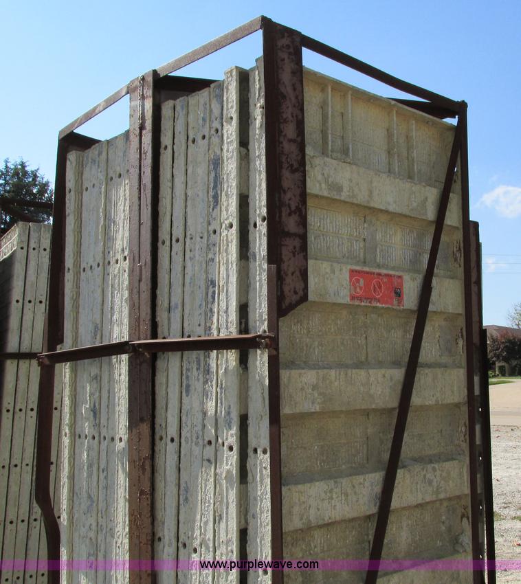 image for item I4229 (18) Symons Silver aluminum concrete forms