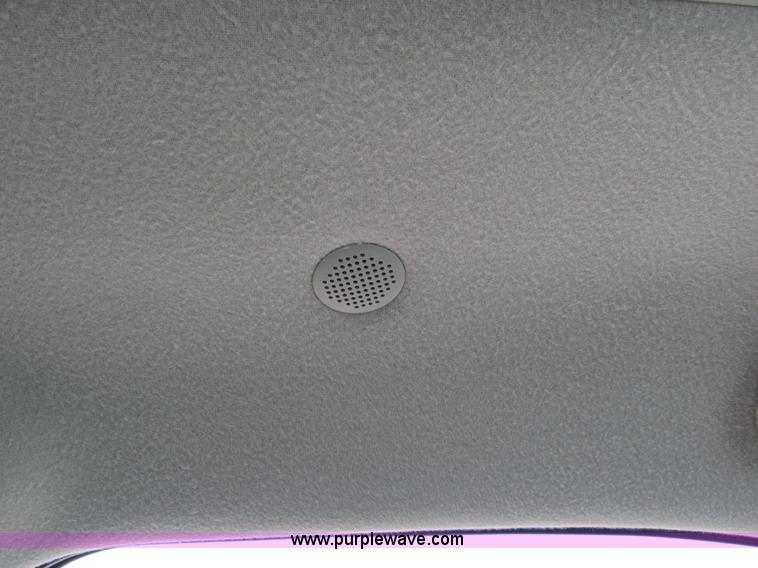 image for item I4233 2002 Chevrolet Tahoe SUV