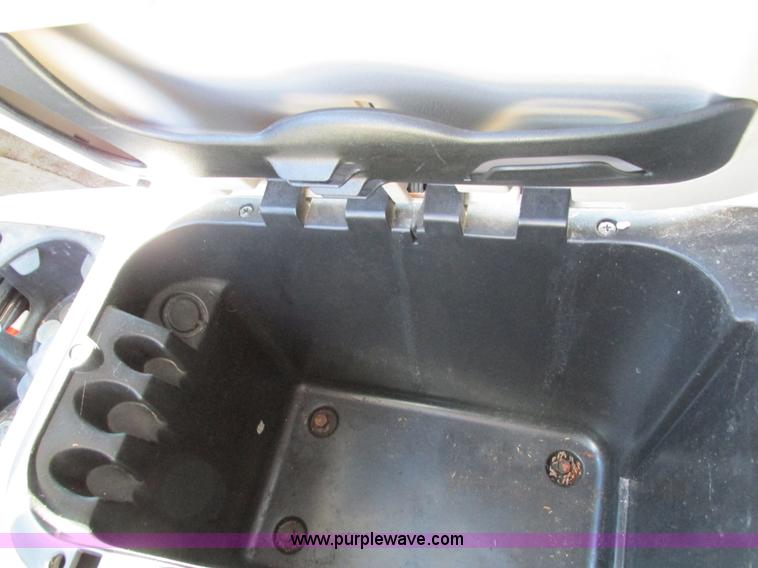 image for item I4233 2002 Chevrolet Tahoe SUV