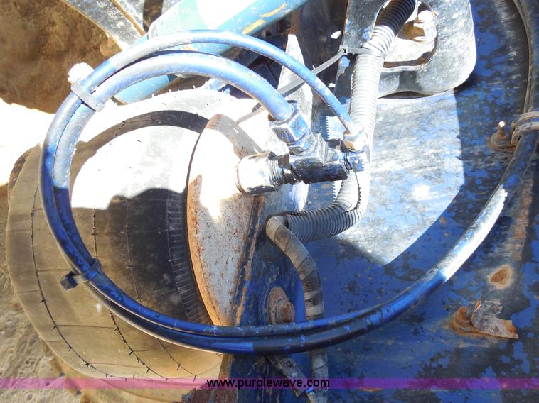 image for item E7548 1988 Peterbilt 379 semi truck