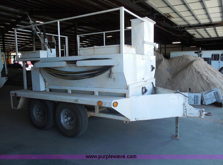 image for item E7734 Bowie Victor 800 Hydro mulcher