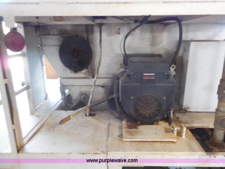 image for item E7734 Bowie Victor 800 Hydro mulcher