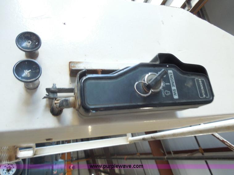 image for item E7734 Bowie Victor 800 Hydro mulcher