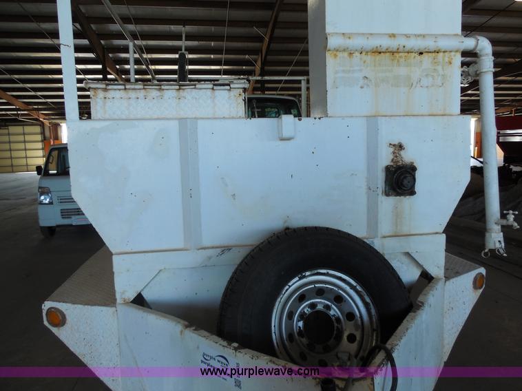 image for item E7735 Bowie Victor 800 Hydro mulcher