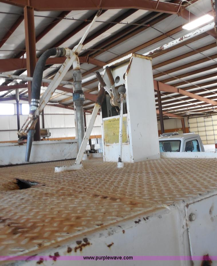 image for item E7735 Bowie Victor 800 Hydro mulcher