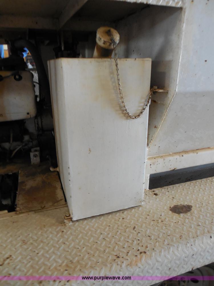 image for item E7735 Bowie Victor 800 Hydro mulcher