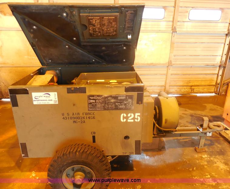 image for item E7741 Ingersoll Rand MC-2A air compressor