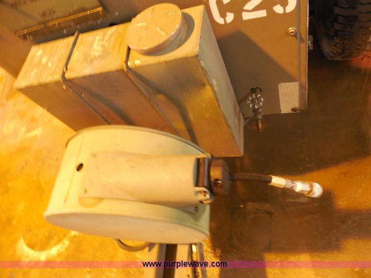 image for item E7741 Ingersoll Rand MC-2A air compressor