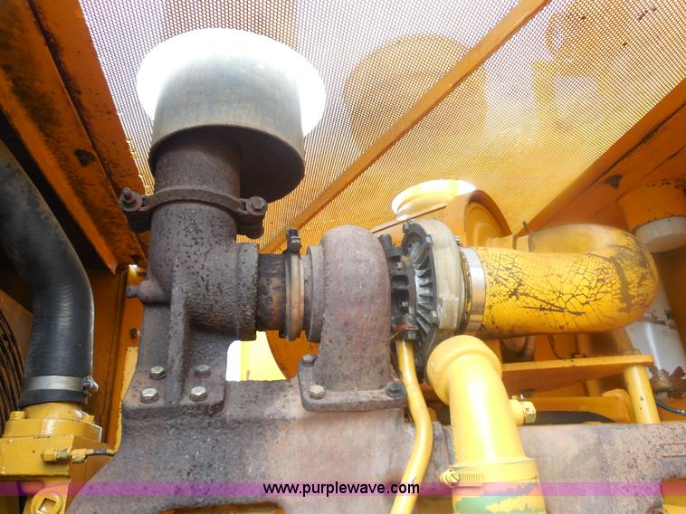 image for item E7746 1990 John Deere 644E articulated wheel loader