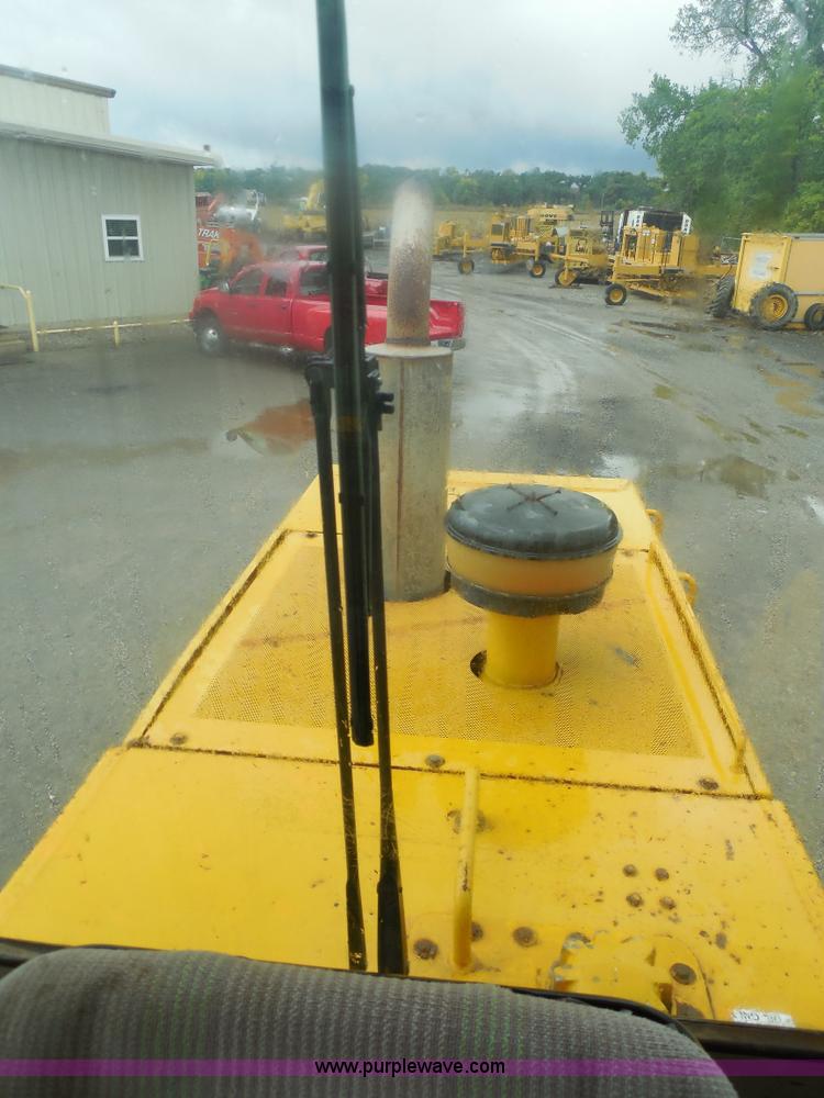 image for item E7746 1990 John Deere 644E articulated wheel loader