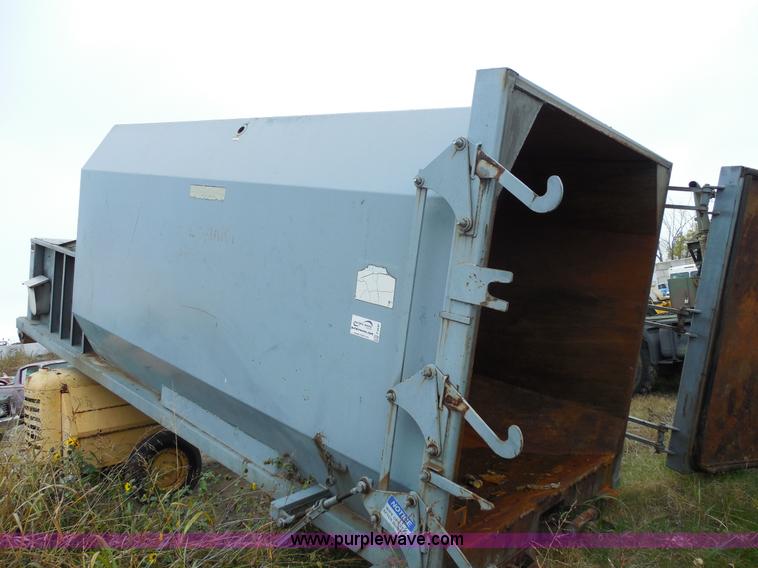 image for item F3240 1999 Cram-A-Lot 30 yard self-contained compactor