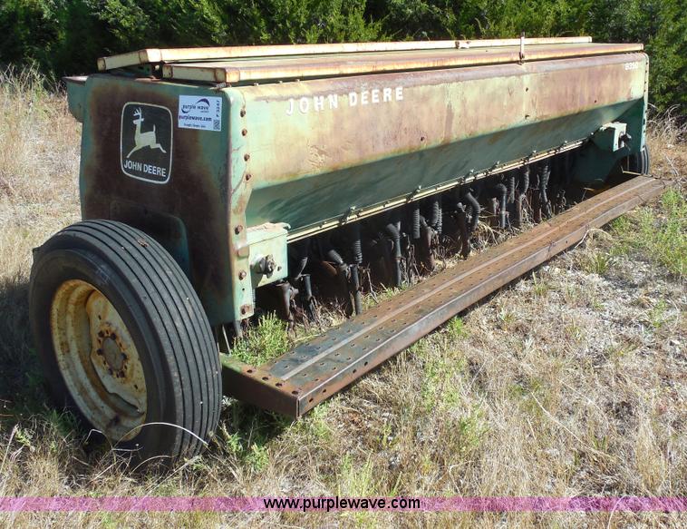 image for item F3247 John Deere 8350 grain drill