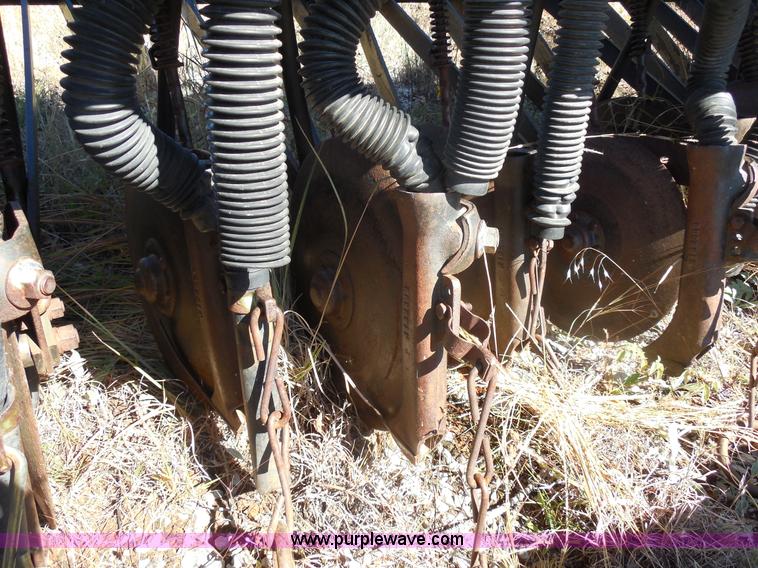 image for item F3247 John Deere 8350 grain drill