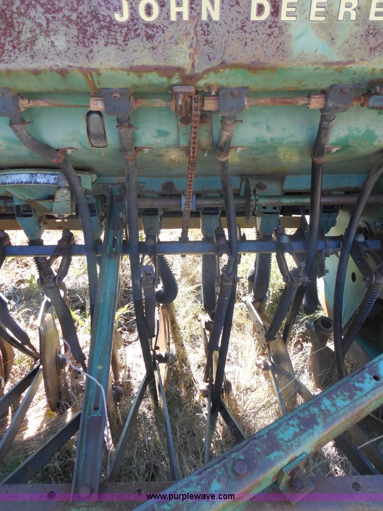 image for item F3247 John Deere 8350 grain drill