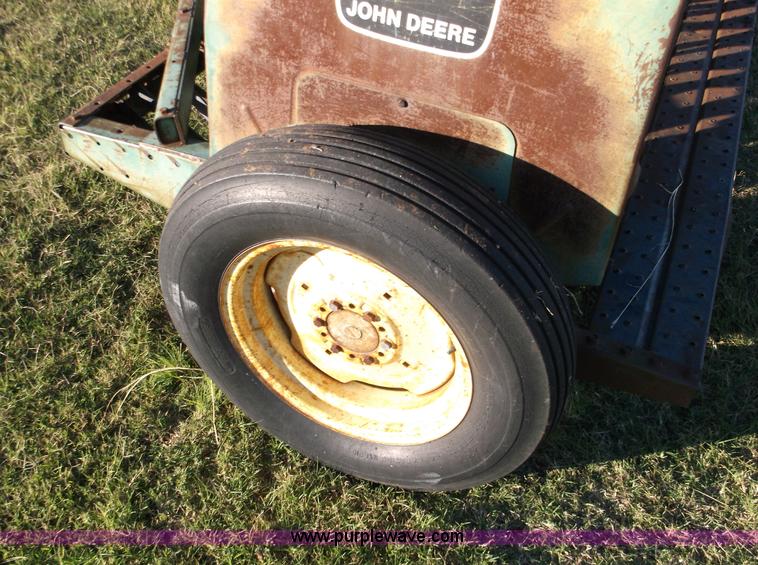 image for item F3247 John Deere 8350 grain drill