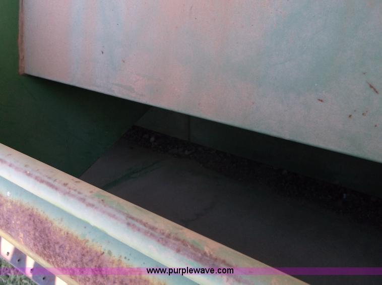 image for item F3247 John Deere 8350 grain drill