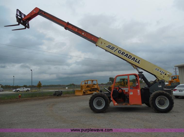 image for item F3250 2003 JLG Gradall G9-43A telehandler