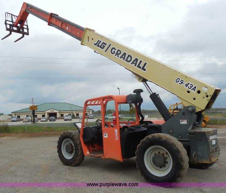 image for item F3250 2003 JLG Gradall G9-43A telehandler