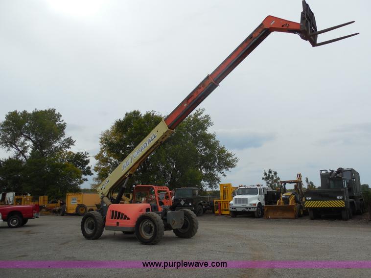 image for item F3250 2003 JLG Gradall G9-43A telehandler