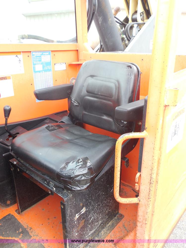image for item F3250 2003 JLG Gradall G9-43A telehandler