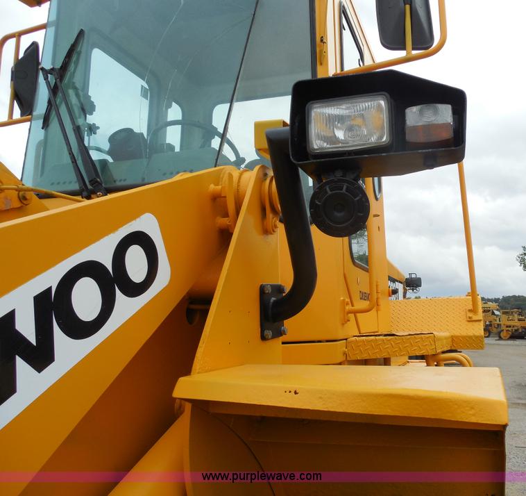 image for item F3251 Daewoo Mega 200III articulated wheel loader