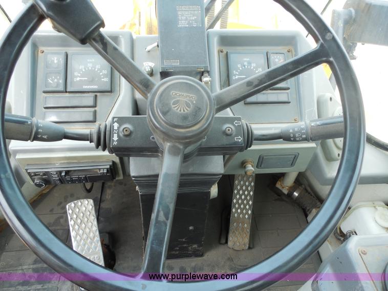 image for item F3251 Daewoo Mega 200III articulated wheel loader