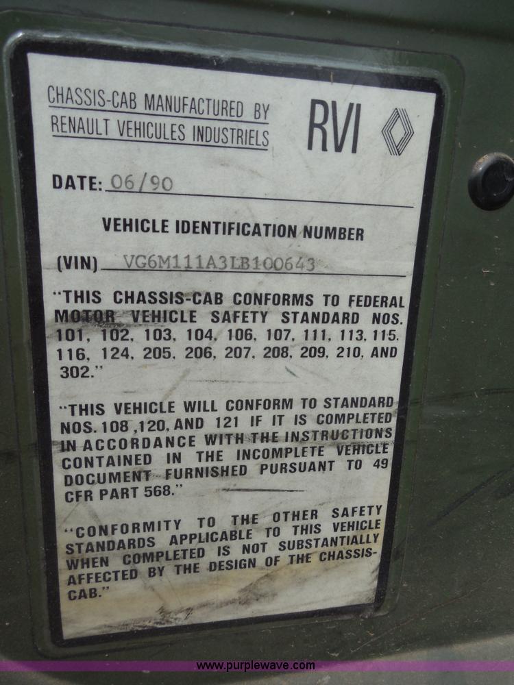 image for item F3252 1990 Mack MS200P semi truck