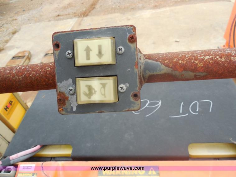 image for item F3253 (2) electric pallet jacks