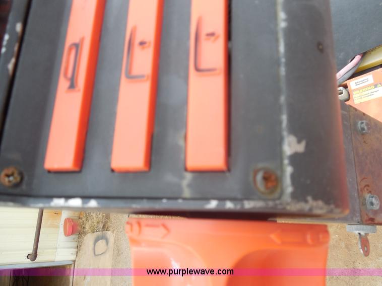 image for item F3253 (2) electric pallet jacks