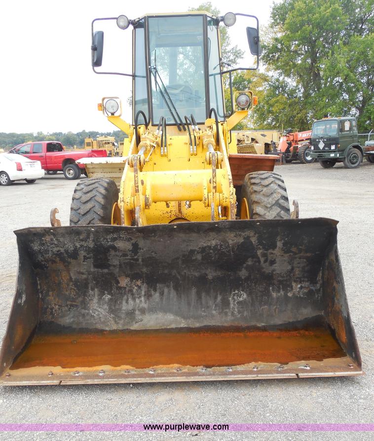 image for item F3256 Fiat-Hitachi FR90 articulated wheel loader