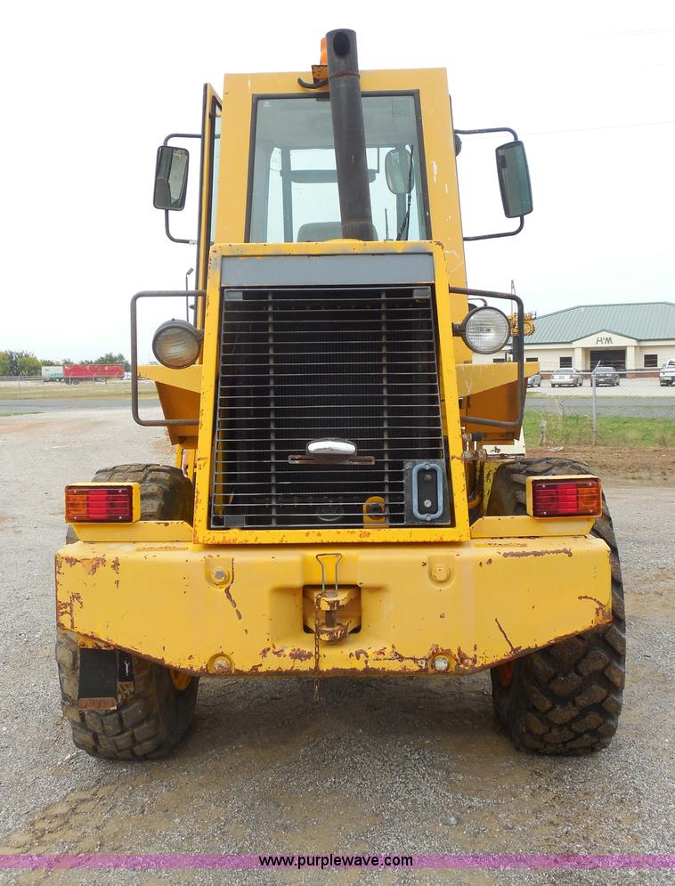 image for item F3256 Fiat-Hitachi FR90 articulated wheel loader