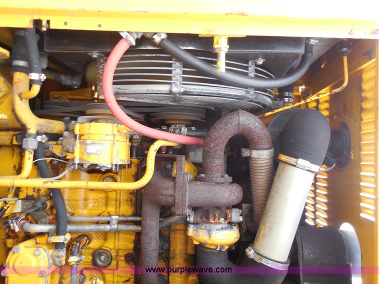 image for item F3256 Fiat-Hitachi FR90 articulated wheel loader