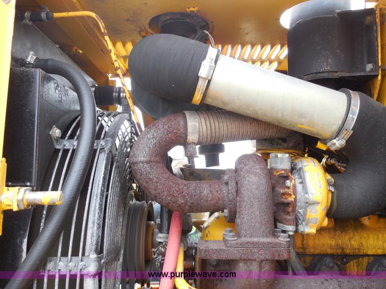 image for item F3256 Fiat-Hitachi FR90 articulated wheel loader