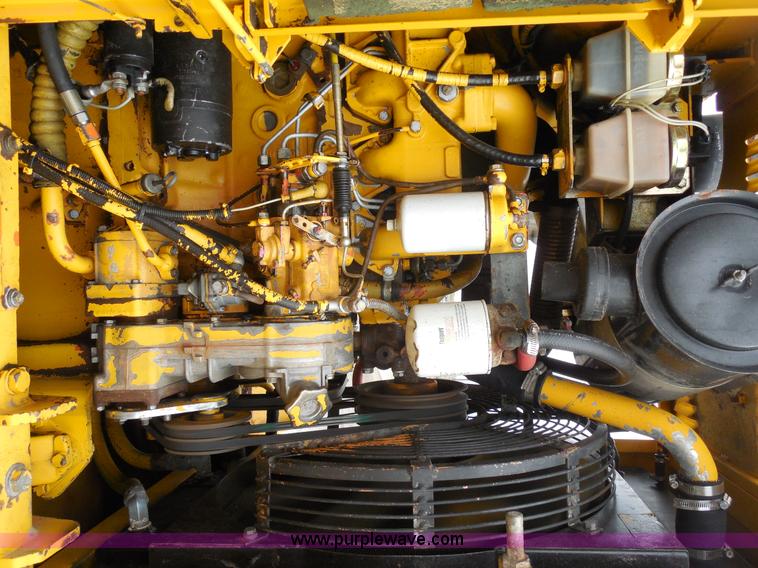 image for item F3256 Fiat-Hitachi FR90 articulated wheel loader