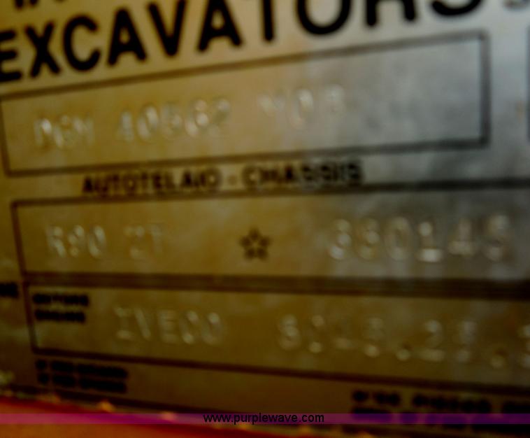 image for item F3256 Fiat-Hitachi FR90 articulated wheel loader