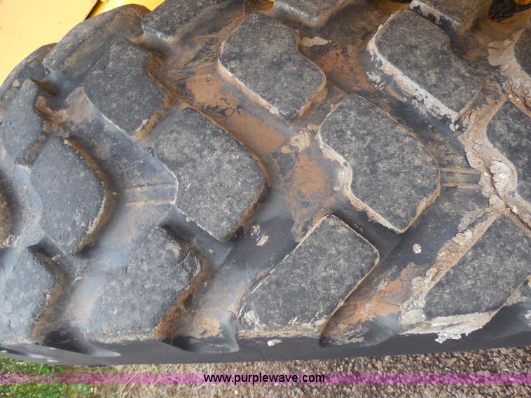 image for item F3256 Fiat-Hitachi FR90 articulated wheel loader