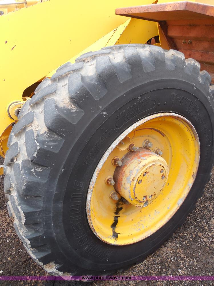 image for item F3256 Fiat-Hitachi FR90 articulated wheel loader