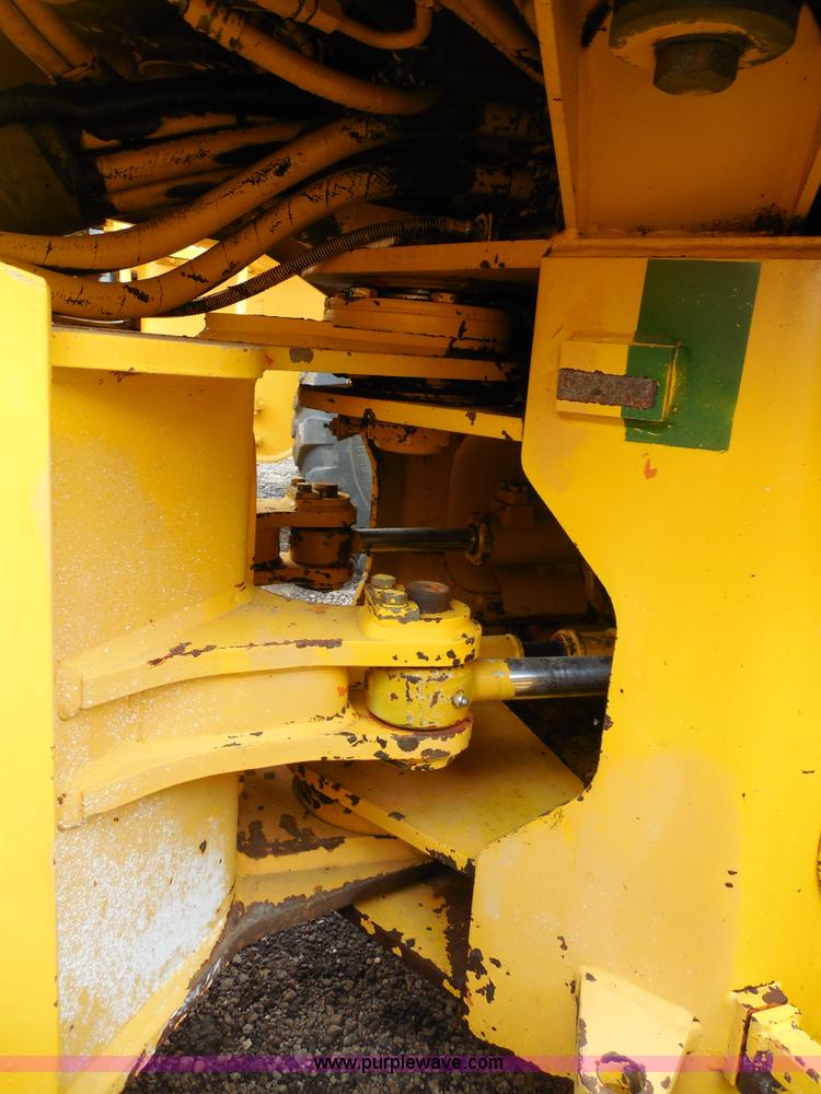 image for item F3256 Fiat-Hitachi FR90 articulated wheel loader