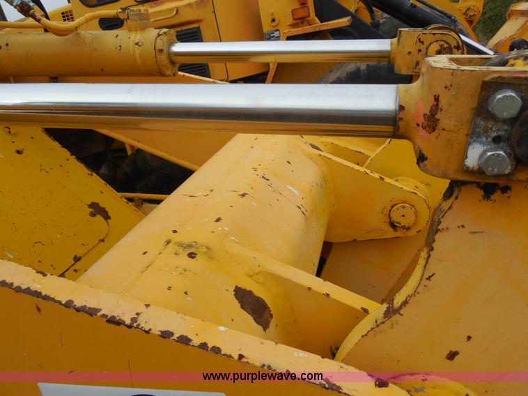 image for item F3256 Fiat-Hitachi FR90 articulated wheel loader