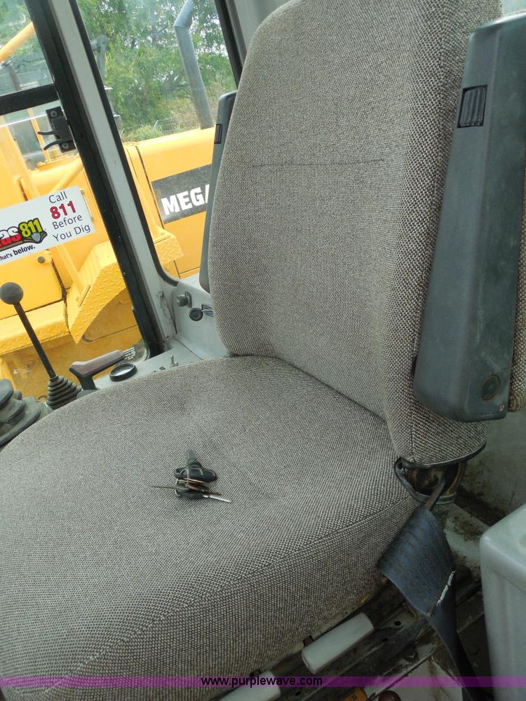 image for item F3256 Fiat-Hitachi FR90 articulated wheel loader