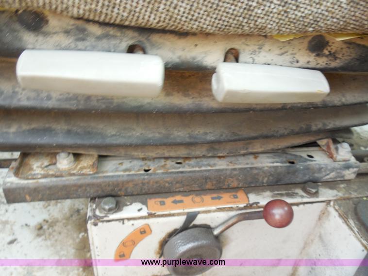 image for item F3256 Fiat-Hitachi FR90 articulated wheel loader