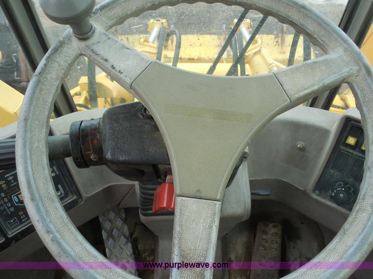 image for item F3256 Fiat-Hitachi FR90 articulated wheel loader