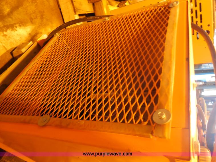 image for item F3257 C&D Batteries Pro 5 FR12CE255 battery charger