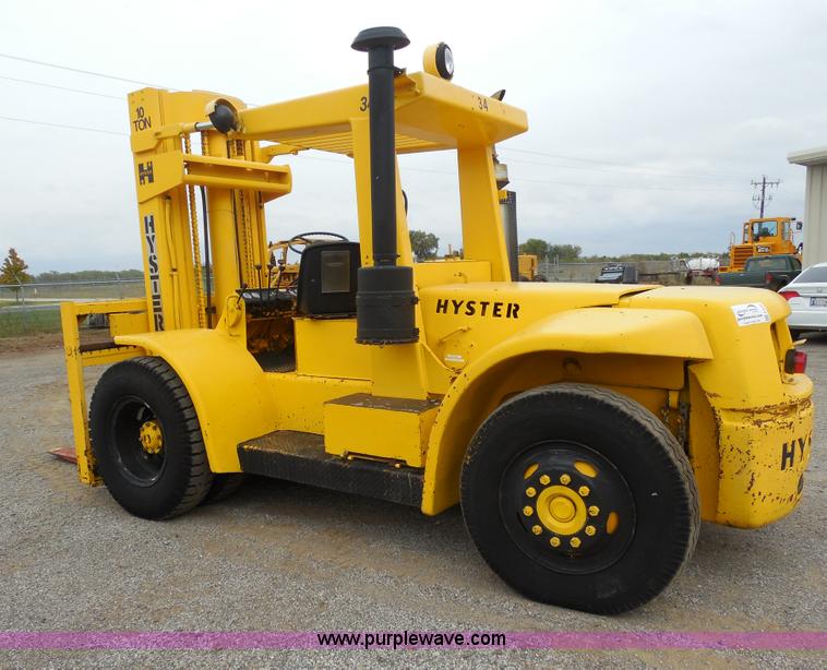 image for item F3259 Hyster rough terrain forklift